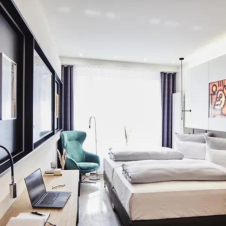 Design- Und Kunsthotel Отель Мюнхен