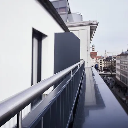 Design- Und Kunsthotel 3* Múnich