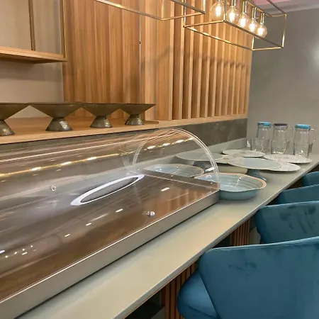 Hotel Design- Und Kunsthotel 3*