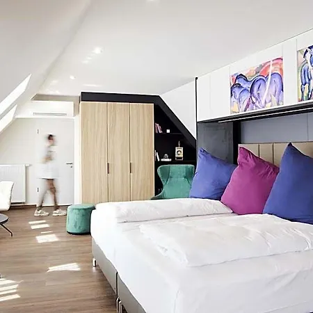 Design- Und Kunsthotel 3*