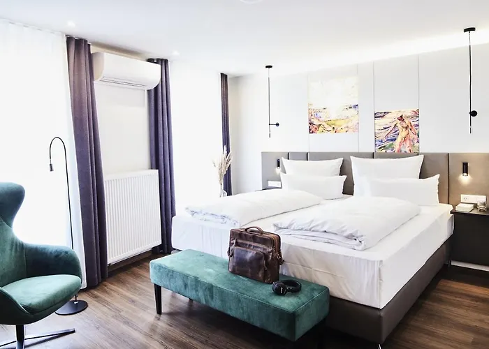 Design- Und Kunsthotel 酒店 3*